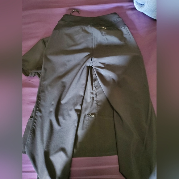 Cherokee Infinity Scrub Set Size Small - Picture 8 of 8